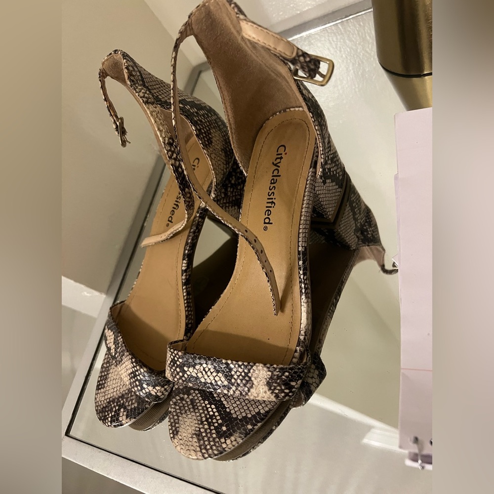 Beautiful low heels 😍